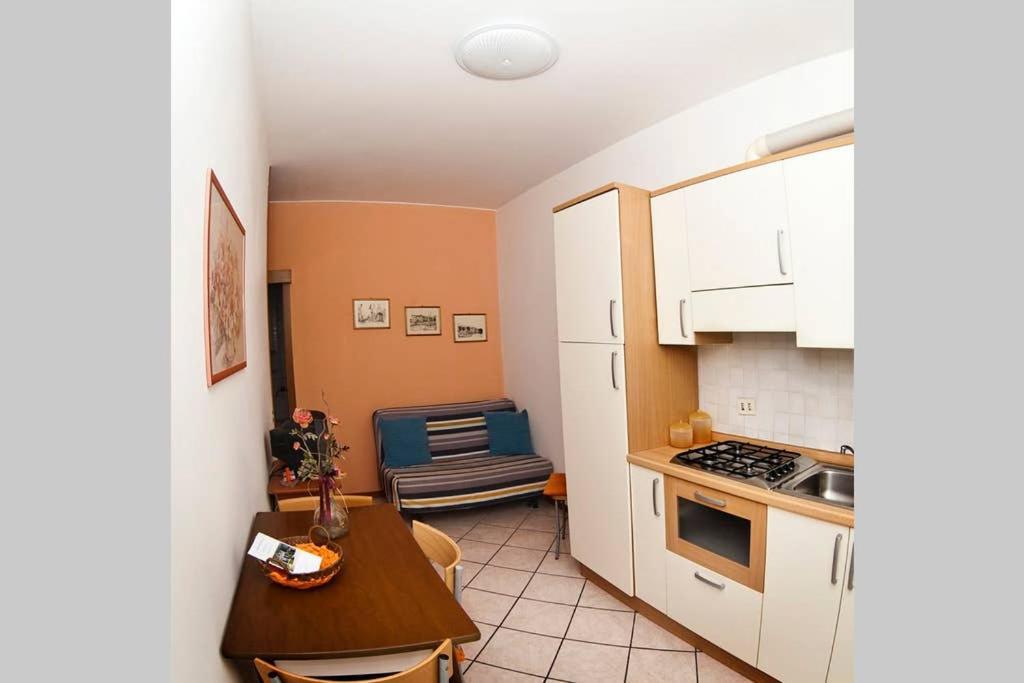 Casa Facchinetti Orange Apartment Malcesine Eksteriør bilde